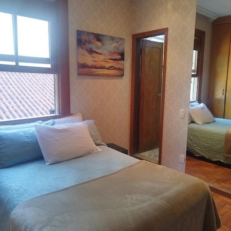 Quarto Suite -Em Apartamento Familiar Belo Horizonte Exteriör bild
